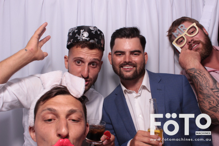 Diandra and Nick’s Wedding | View more photos from the event at gallery.fotomachines.com.au/u/FOTOMachines/Diandra-and-Nick’s-Wedding